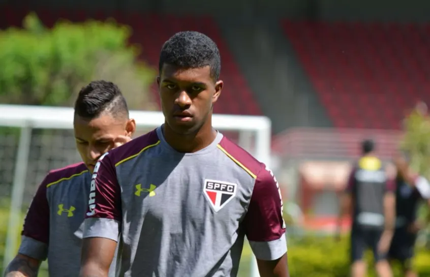 Novo reforço, Léo Natel fará exames nesta quinta para fechar com o Corinthians