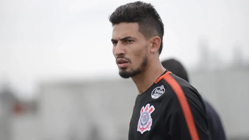 Em retorno ao Timão, Carille anima Pedro Henrique por vaga como titular