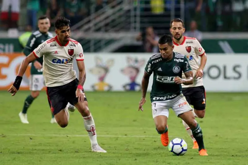 Elencos mais caros do país, Flamengo e Palmeiras se enfrentam em decisão