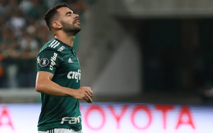 VAR frustra o Palmeiras logo no início, e cria clima de incredulidade no Allianz Parque