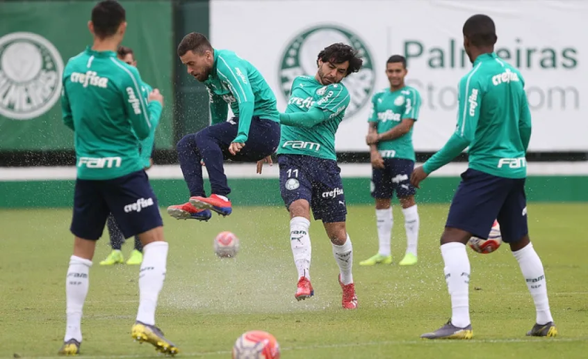 Com a sombra de Goulart cada vez maior, Lucas Lima reencontra o Santos