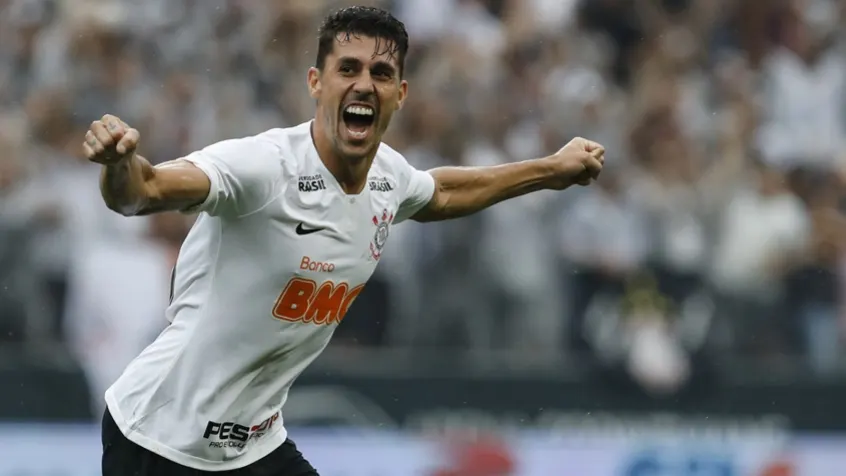 Corinthians aposta na recuperação de Avelar e Boselli para jogo contra o Flu