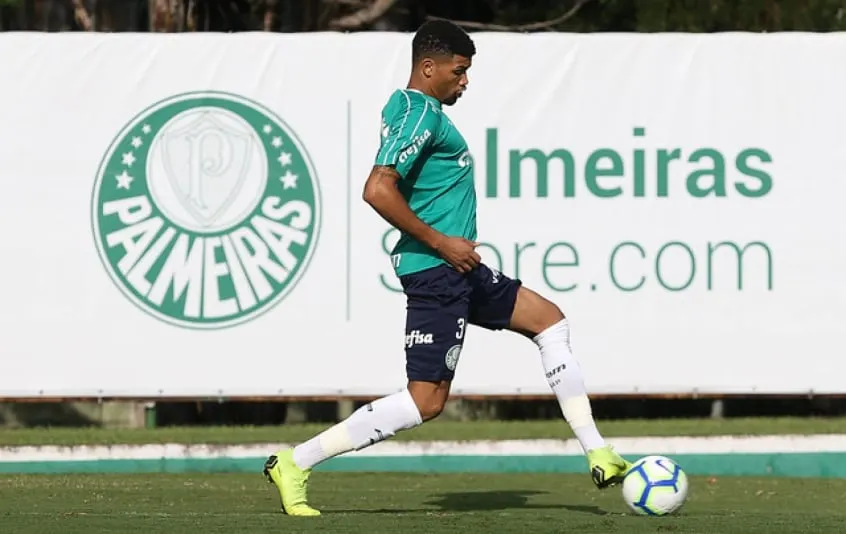 Palmeiras empresta o zagueiro Juninho ao Bahia até o fim do ano