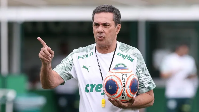 Palmeiras treina após empate, e Luan Silva tem lesão confirmada na coxa