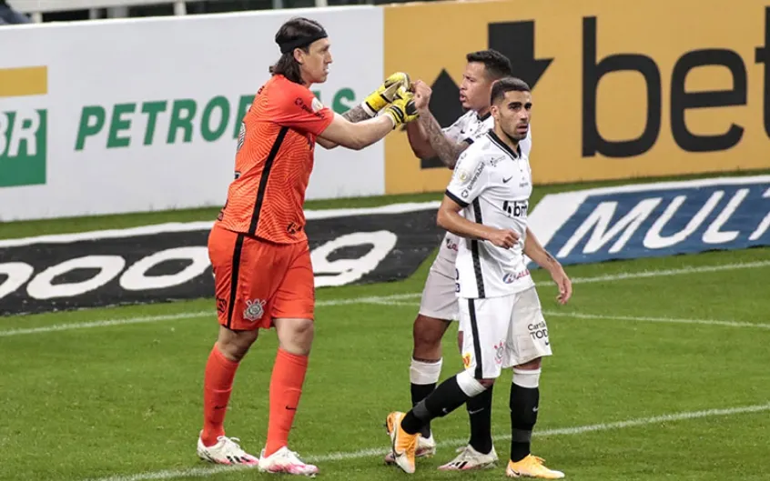 Nos bastidores, Cássio e Sidcley valorizam ponto somado pelo Corinthians fora de casa; assista