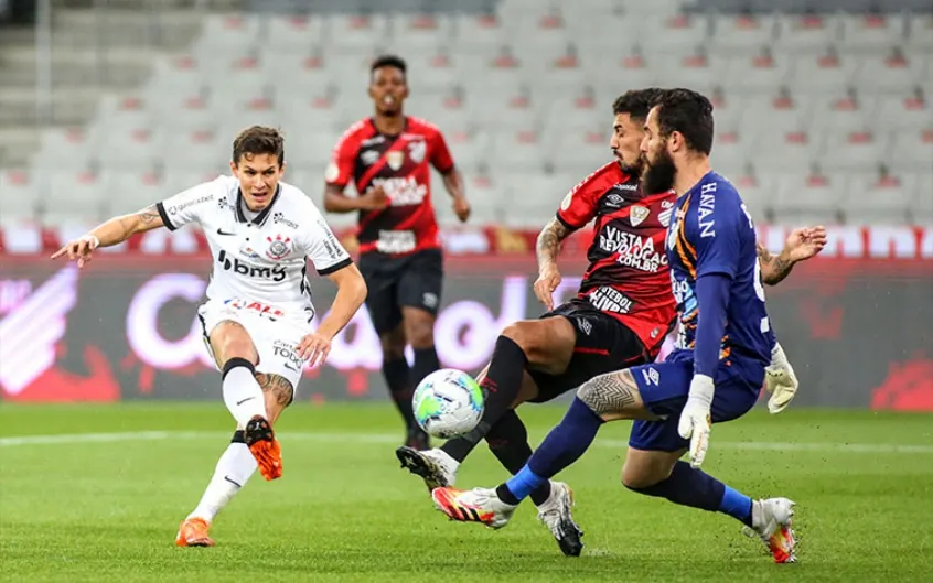 Concorrentes pela Libertadores tropeçam e Corinthians pode ampliar vantagem na tabela