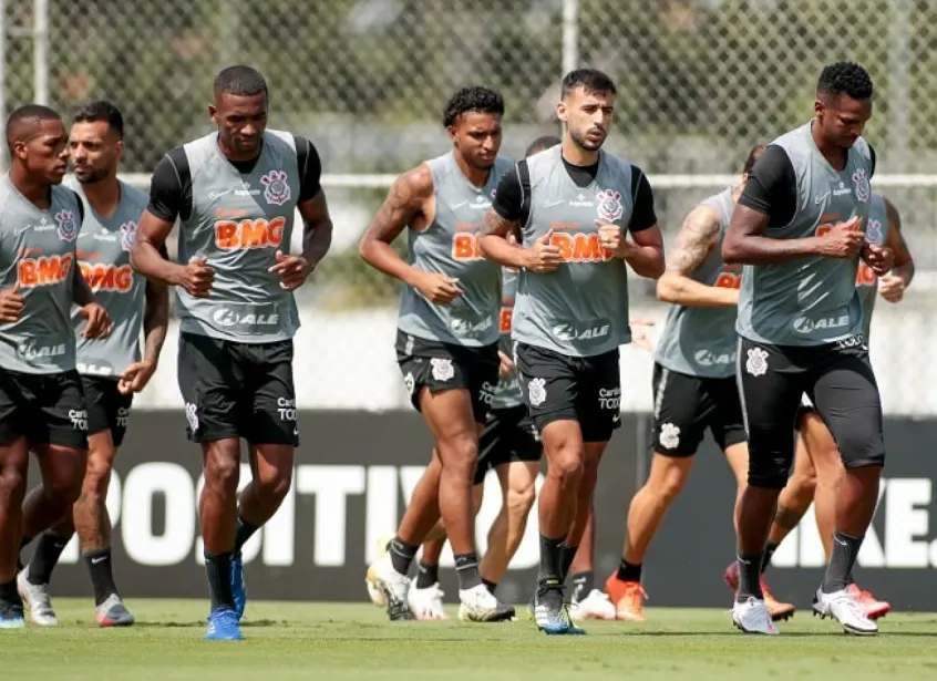 Corinthians tem primeira folga em 26 dias e busca descanso para retomada