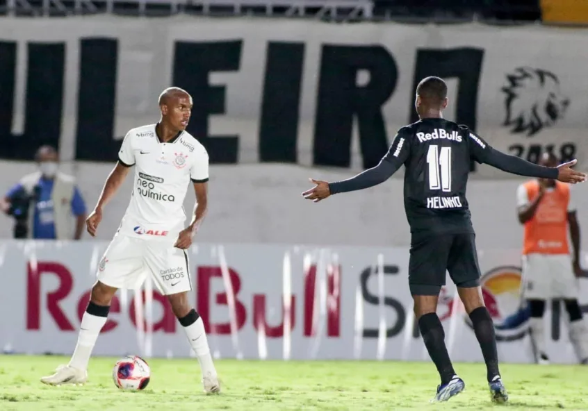 Ex-Corinthians, atacante é anunciado por clube belga do Grupo City