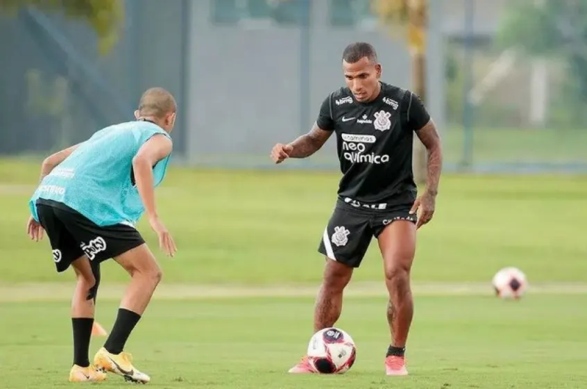 Corinthians confirma saída de jogador, e Mancini prepara equipe para encarar a Ferroviária