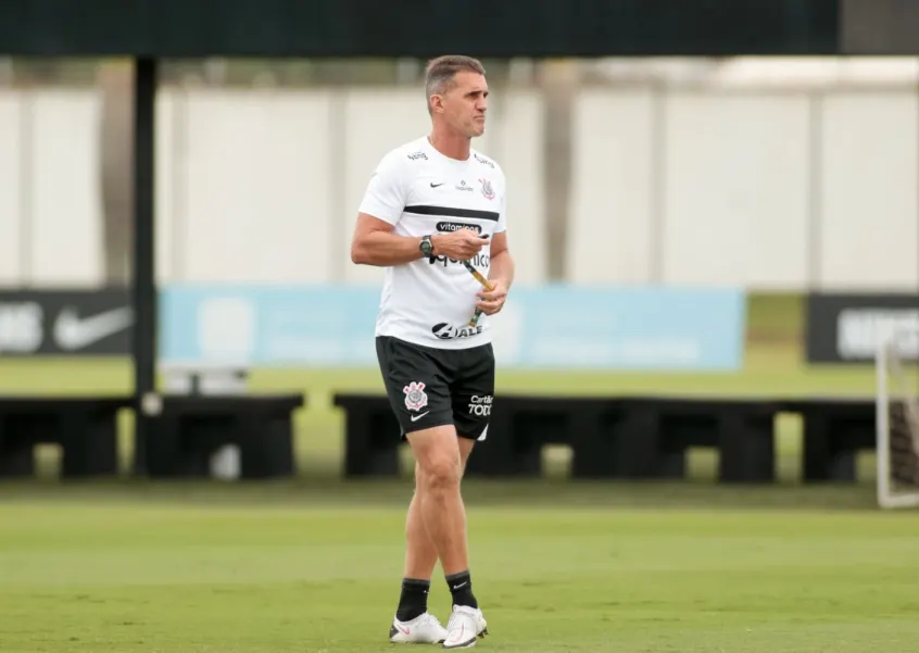 Corinthians se reapresenta após goleada e inicia preparação para a semifinal do Paulistão