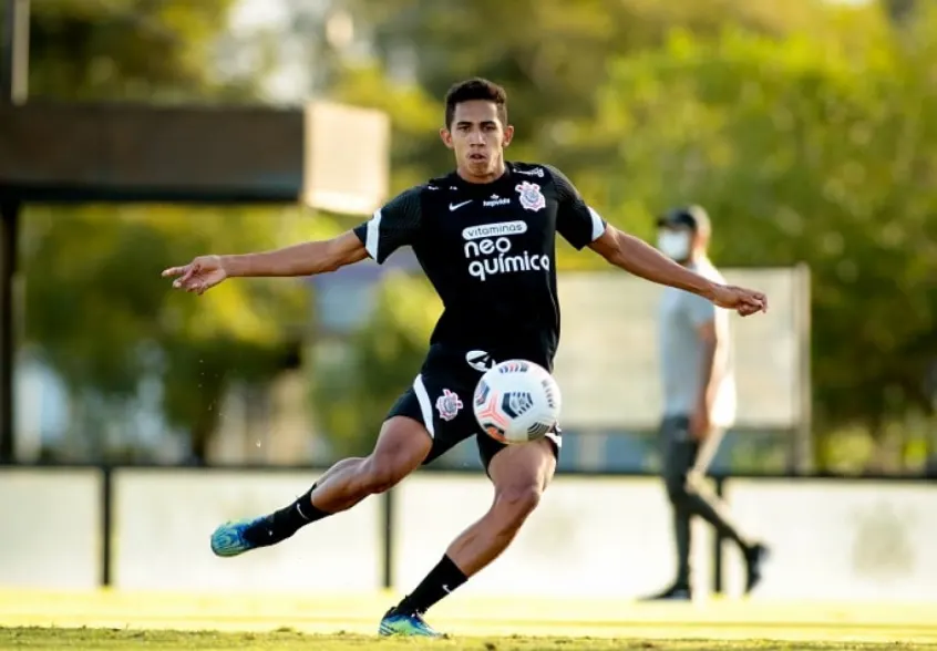 Fora dos planos do Corinthians, meia Fessin é emprestado à Ponte Preta