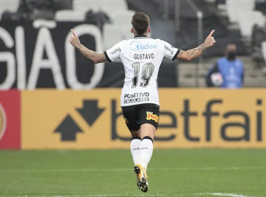 Atuação em goleada mostra que Gustavo Mosquito precisa ser titular do Corinthians
