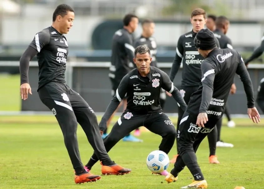 Com Luan e Marquinhos liberados, Corinthians finaliza preparação para o Majestoso; veja provável time