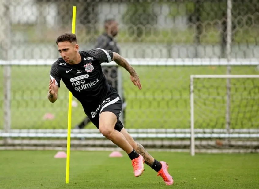 Com ausência de Willian, torcida do Corinthians prefere a utilização de Gustavo Mosquito