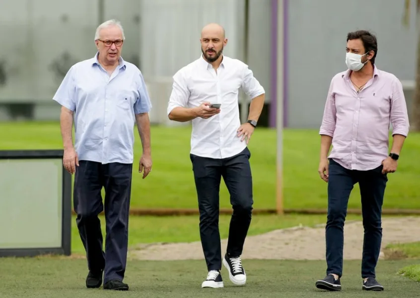 Condições em busca por novo treinador faz Corinthians cair em 