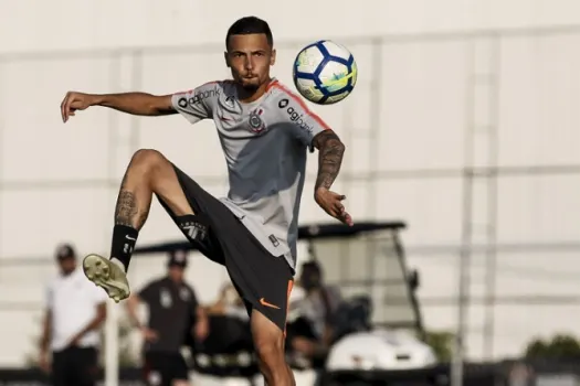 Mentor de Thiaguinho prevê sucesso no Corinthians e relembra de mudança