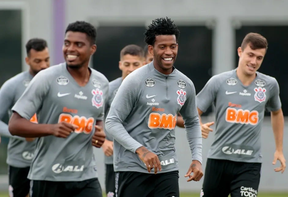 Não passa nada: melhora da defesa foi ponto de partida para evolução do Corinthians