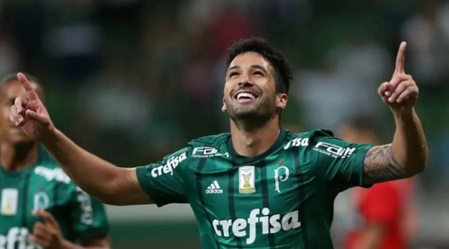 Luan completa três anos de Palmeiras buscando mais minutos em campo