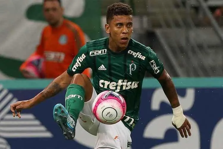 [OPINIÃO] Em silêncio: Marcos Rocha é um grande jogador na lateral-direita do Palmeiras