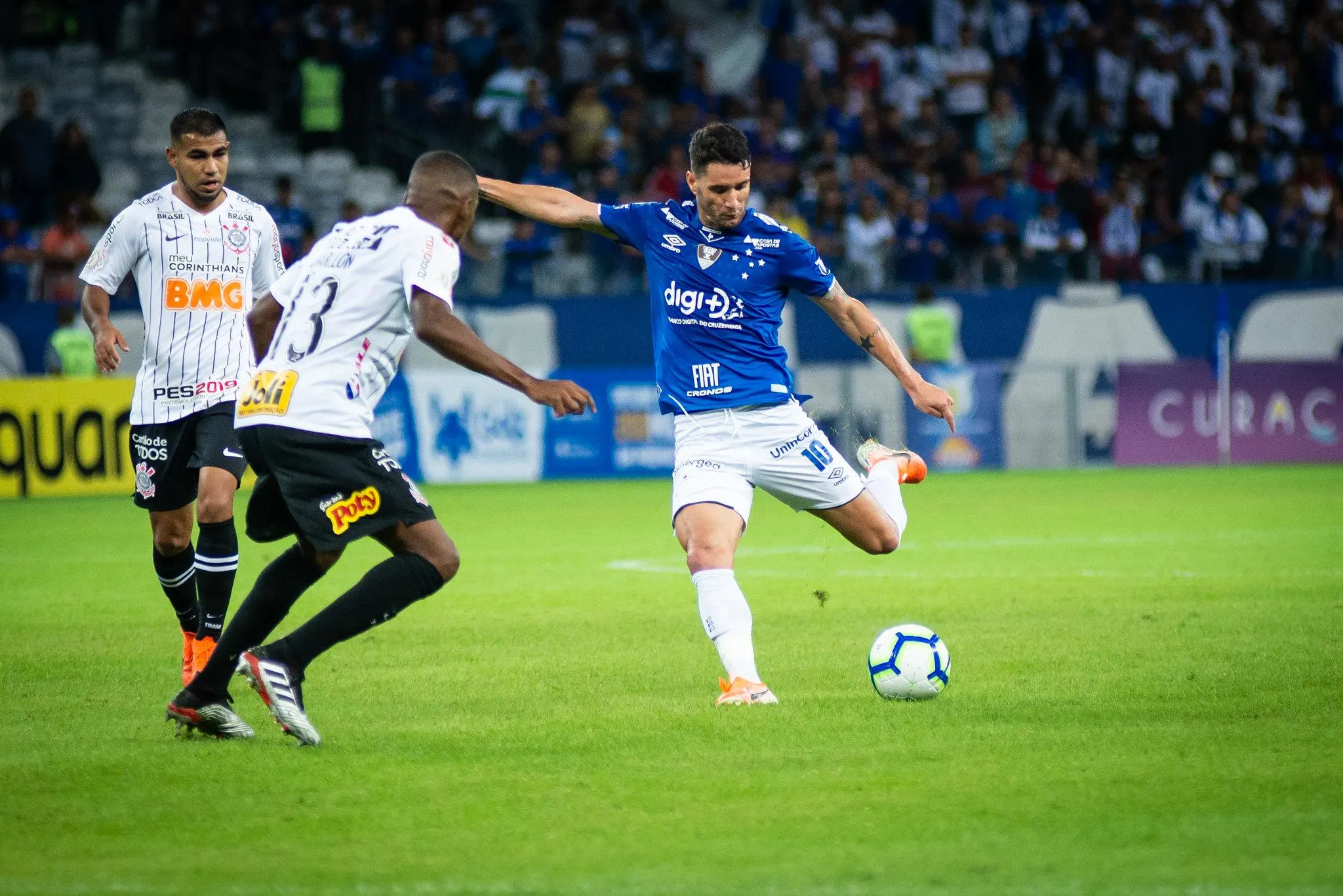 Abel Braga diz que Cruzeiro jogou no limite contra o Corinthians