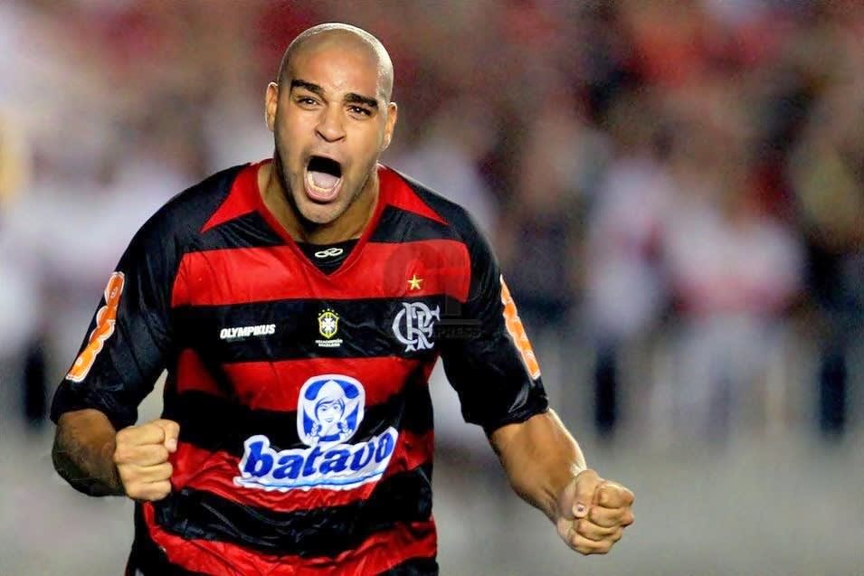 Torcida se empolga, mas Flamengo evita traçar projeto para Adriano