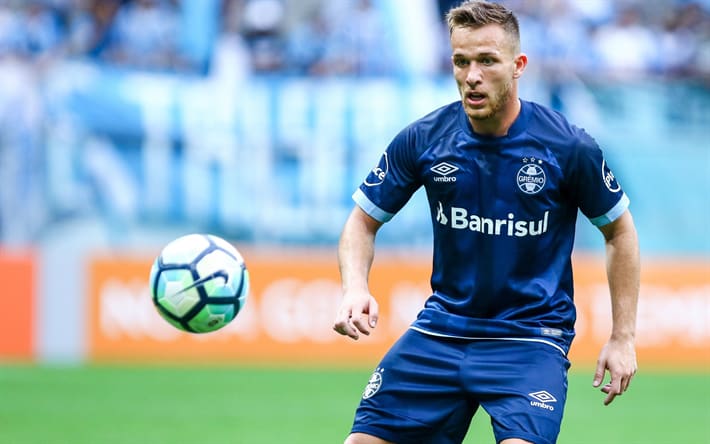 São Paulo tentou ter Arthur, do Grêmio, como troco do volante Maicon