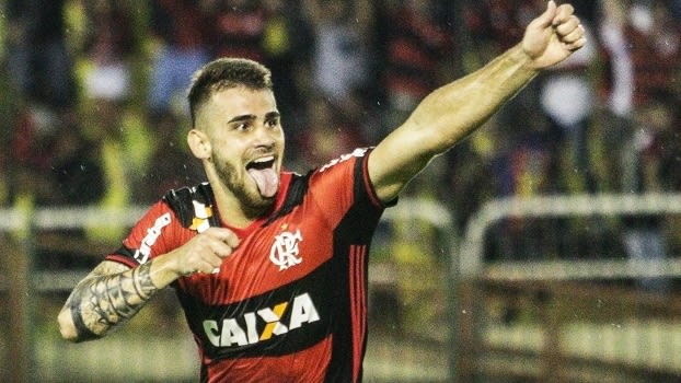 Agente oferece atacante do Flamengo pela Europa; multa rescisória é de R 200 milhões