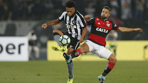 Na estreia de Rueda e com duas expulsões, Botafogo e Flamengo não saem do zero na ida da semi