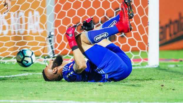 Muralha é barrado, e Flamengo usará outro goleiro na semi da Sul-Americana; veja o escolhido