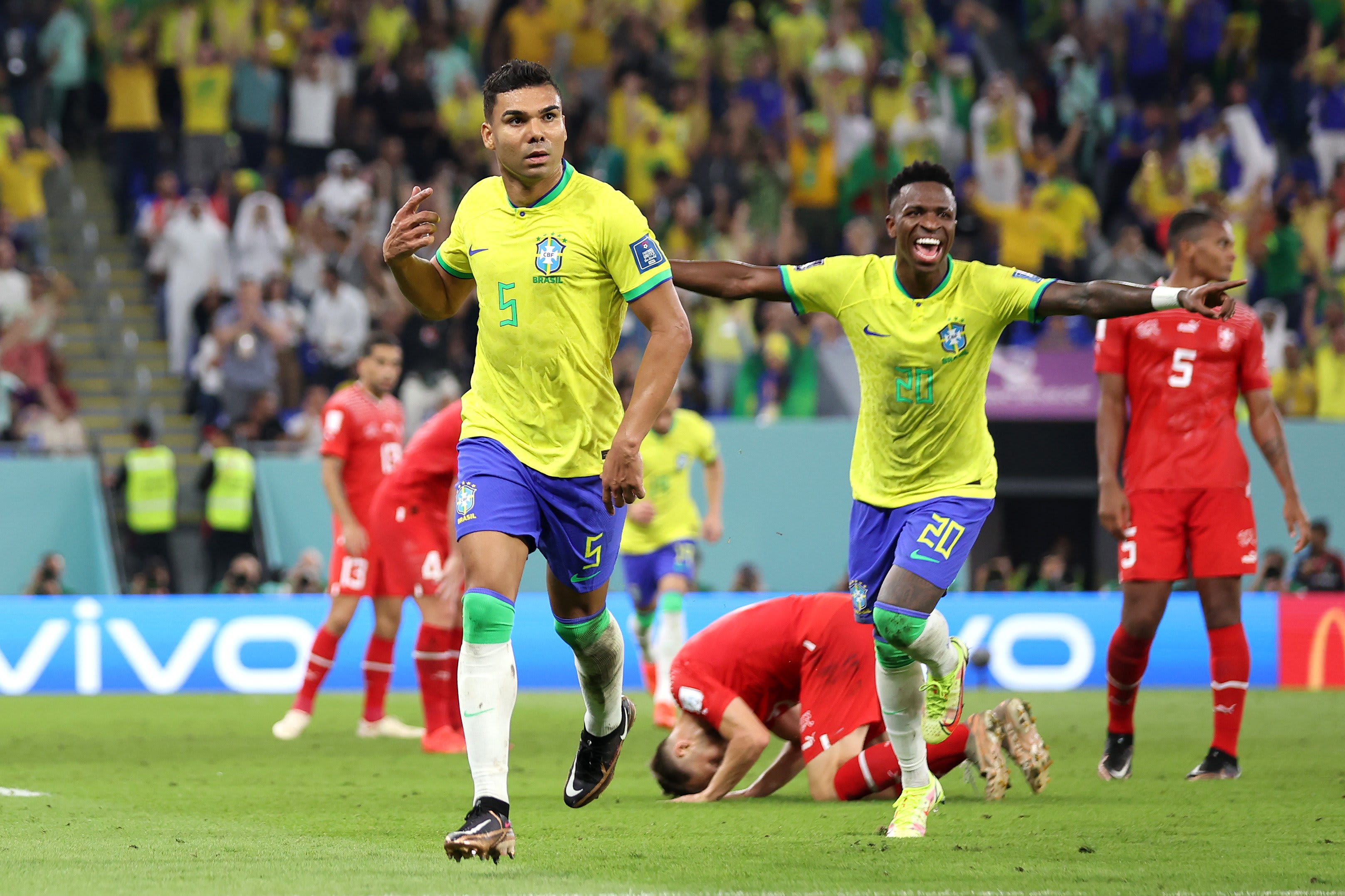 Casemiro salva no fim, Brasil supera Suíça e garante vaga nas oitavas da Copa do Mundo