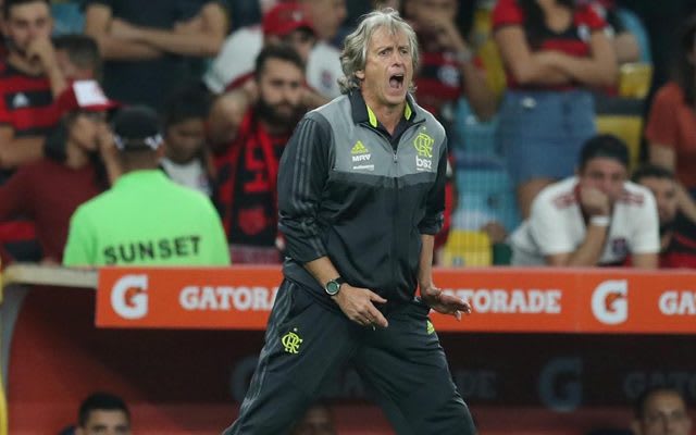 [COMENTE] O Flamengo ficaria entre os 6 primeiros na Premier League Você concorda com a afirmação do treinador Jorge Jesus?