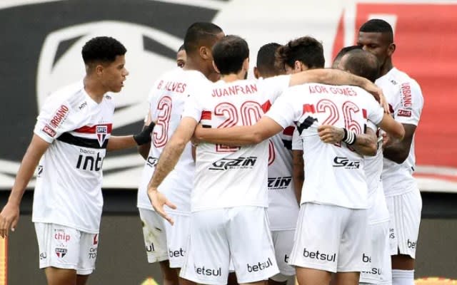 Rival do Flamengo pela liderança, São Paulo joga contra o Botafogo no Morumbi