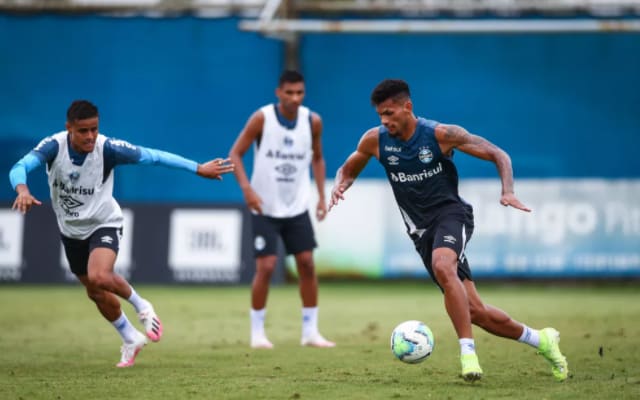 Com lesão de Geromel,, Grêmio tem novidade na zaga para enfrentar o Flamengo pelo Brasileirão