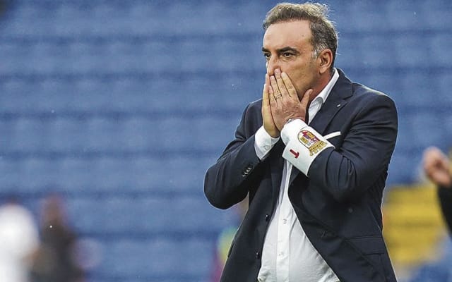 Flamengo oferece jogadores para ter Carlos Carvalhal, mas Braga rejeita proposta