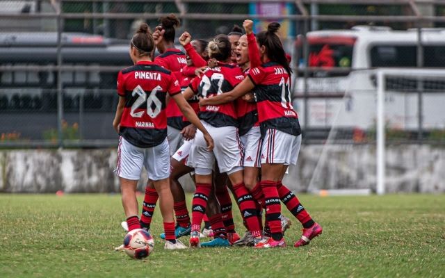 Supercopa feminina: Flamengo enfrenta o Esmac na primeira edição da competição