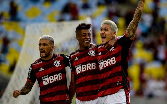 Novo alvo? Monza, da Itália, estaria interessado na contratação de jogador do Flamengo