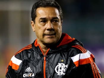 Luxa bate o pé, e Flamengo rejeita nova ida a Brasília para ficar próximo de torcida