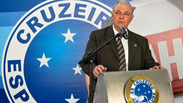 Presidente do Cruzeiro admite atraso de salários em janeiro: Não temos receita