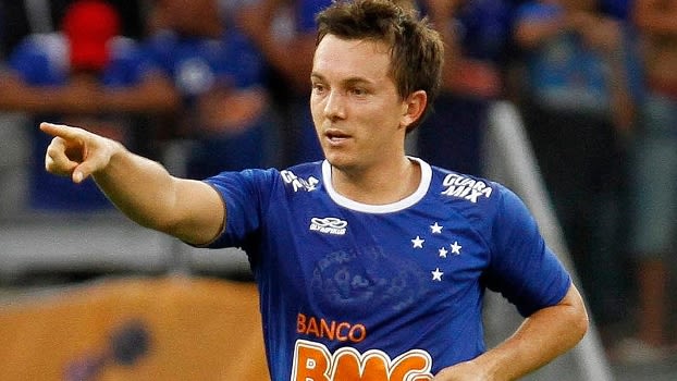 Na volta do Brasileiro, Dagoberto aposta em Cruzeiro forte na luta pelo bi