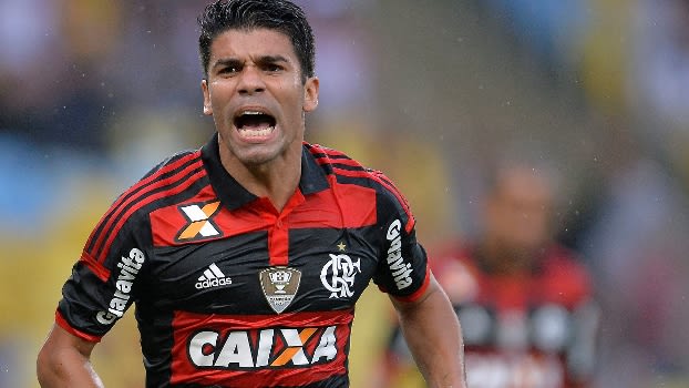 Em ascensão, Flamengo visita o Atlético-PR, que luta para não entrar na degola