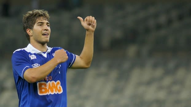 Cruzeiro confirma que anúncio da venda de Lucas Silva será feito ainda nesta quinta