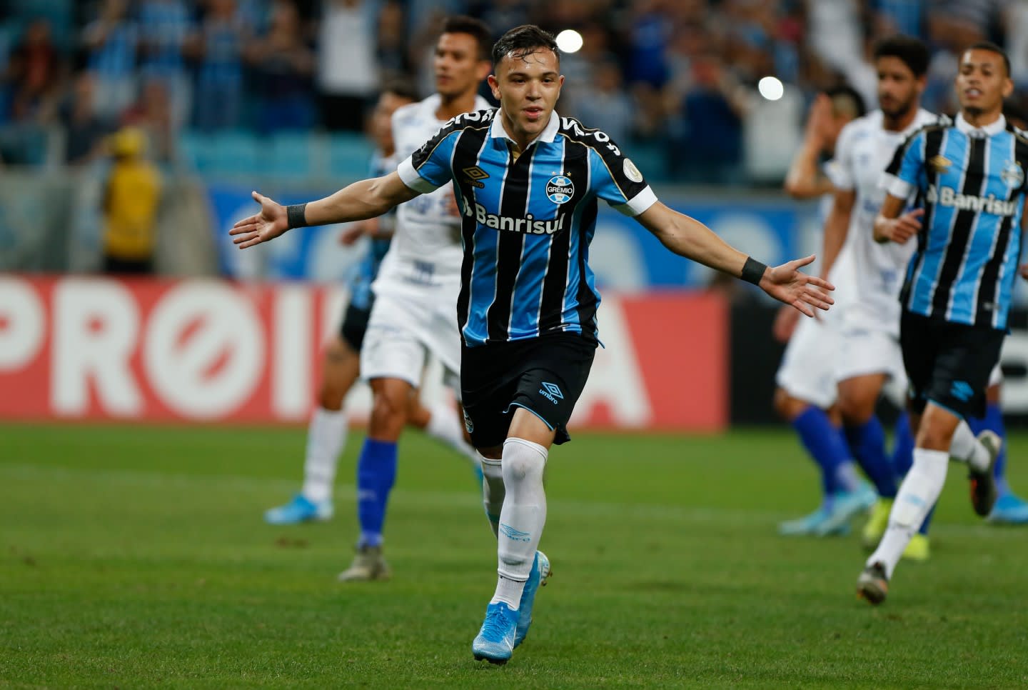 [COMENTE] Como você avalia o desempenho do Grêmio na vitória diante do Cruzeiro?