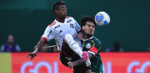 Ataque do Flamengo decepciona e desagrada torcida e técnico Tite.