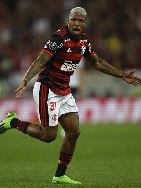 Marinho topa ouvir Bahia, mas quer receber valores de contrato com Flamengo