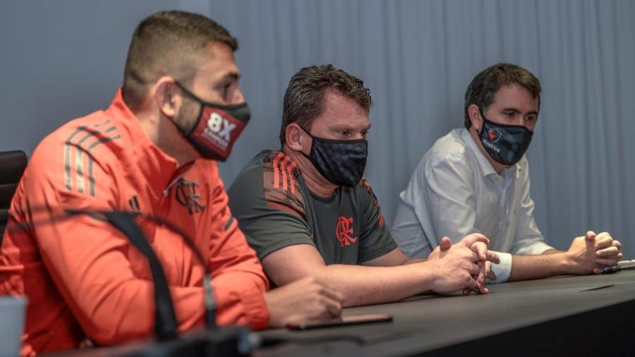 Flamengo anuncia técnico do sub-20 para iniciar Carioca e mexe em time da Copinha