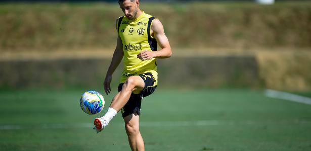 Flamengo se prepara no Rio para enfrentar o Bragantino em São Paulo