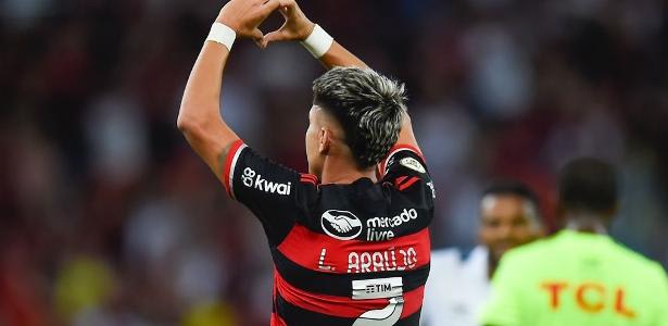 Luiz Araújo brilha e se destaca como destaque do Flamengo; confira avaliações Footstats