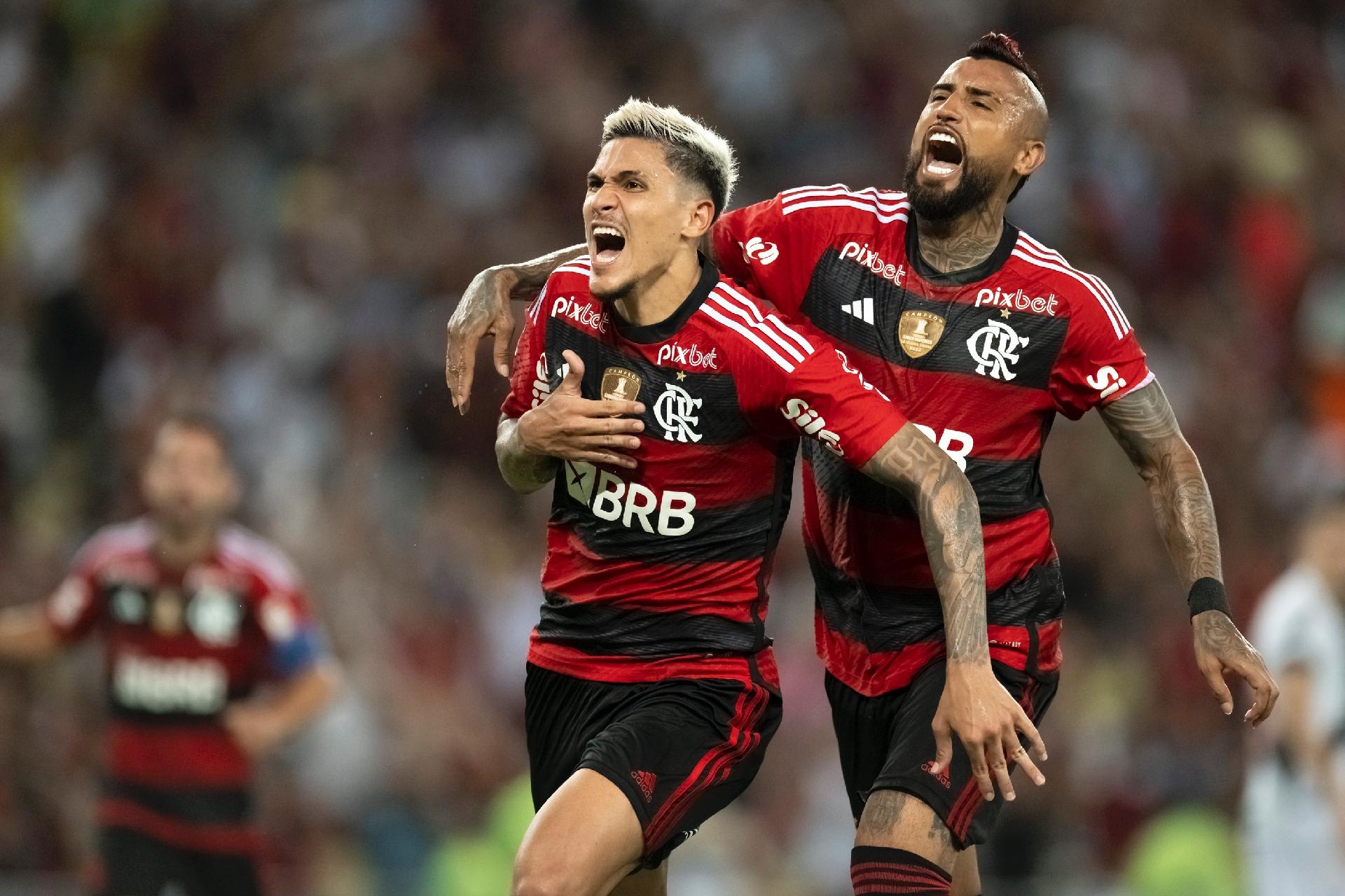 NOTAS DA PARTIDA: Santos vai bem, Pedro marca dois e comanda vitória do Flamengo contra Vasco