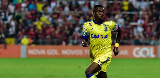 Vinicius Jr comemora pênalti salvador e comenta chapéu: Improviso