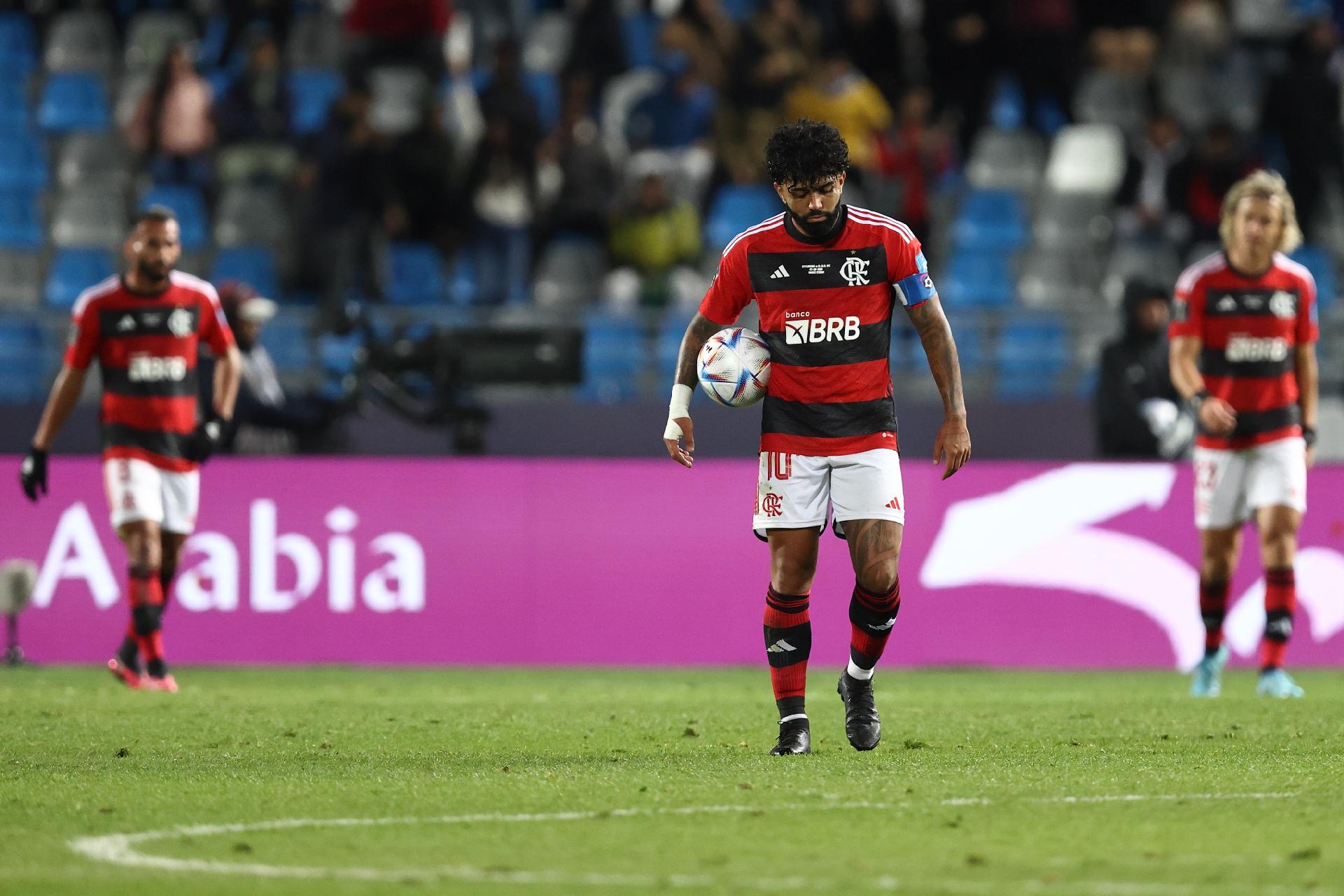 Flamengo sofre com falhas individuais, dá vexame e é eliminado do Mundial de Clubes